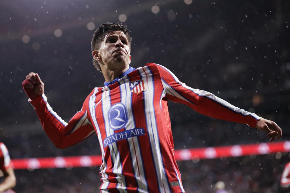 【原创】足彩分析预测足球：周四006欧联杯 曼联VS流浪者.